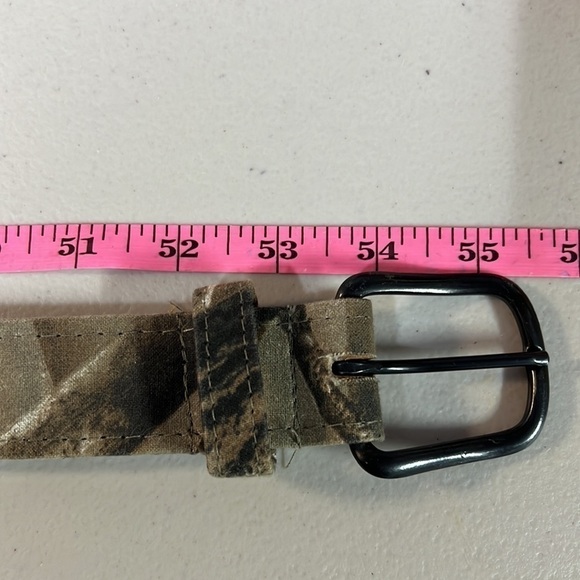 LEATHER AND CLOTH COVERED CAMOUFLAGE BELT SIZE 40 - Picture 5 of 6
